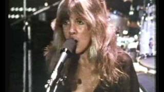 Fleetwood Mac - Rhiannon  - ( Awesome performance ) 1976