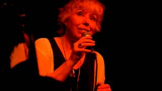 Barb Jungr : Last orders Mersey Square.MOV