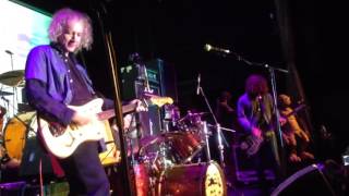 Dinosaur Jr w/ Kevin Shields (My Bloody Valentine) play MBV&#39;s &quot;Thorn&quot;