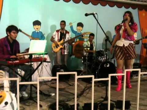 Palhaça Jujuba e Jujubanda - Move Like Jagger