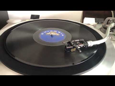 Latha Walpola & B.P. Wickramasinghe: Gum Gum Nadin