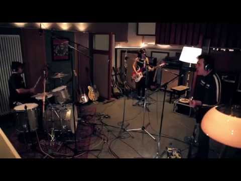 AUTORAMAS - Offday ( Live at Atomino Studio )