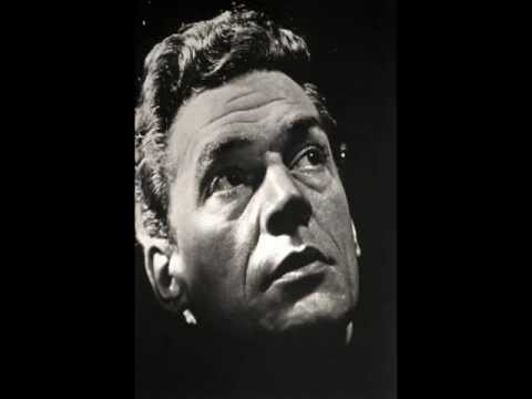 Paul Scofield's Hamlet: To Be or Not To Be