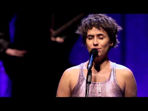 Silvia Machete - Feminino frágil