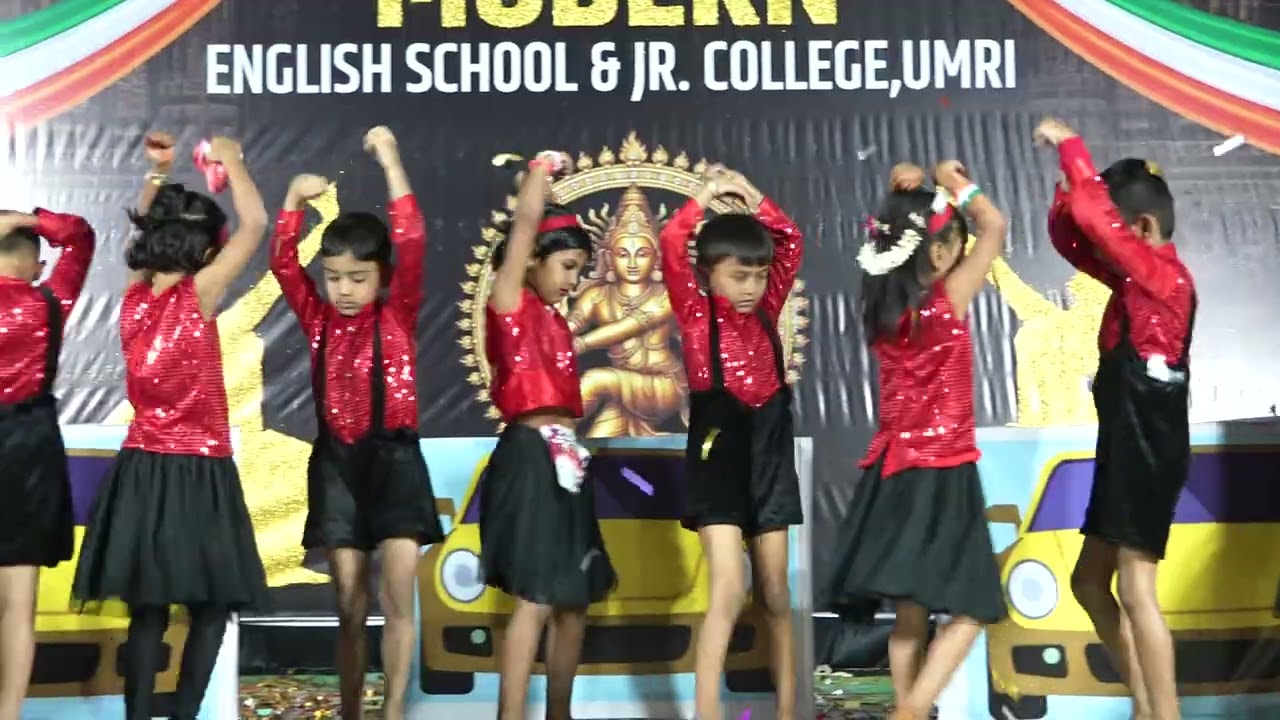 UKG class students dance performance.. Chakke pe Chakka.. Car theam... 