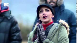 esha  deol disrspecting sikh religion