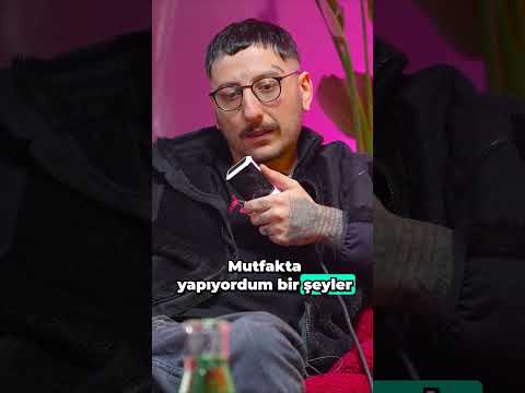 Sansar Salvo'nun Khontkar'la tanışma hikayesi "e yaani hani" PODCAST #shorts