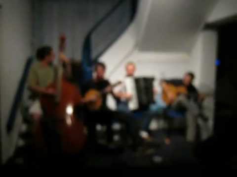 Mafuá Trio Instrumental - A luz do Azul (Fernando Graciola)