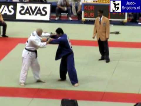 Judo 2005 Cairo: Kim (KOR) - Mikhaylin (RUS) [+100kg].