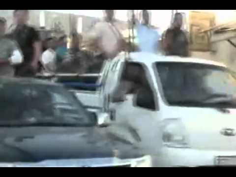 لحظة دخول كتيبة أبو بكر إلى المدينة الباب بعد السيطرة عليها