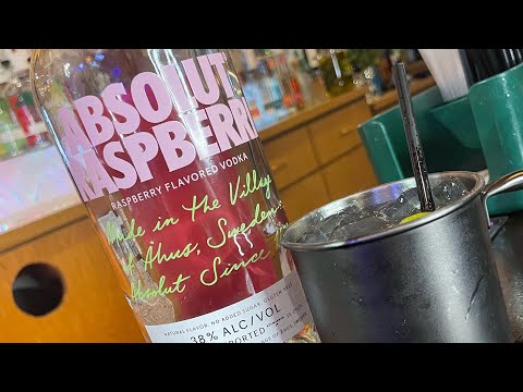 A Rainbow of Mules Part 1: Raspberri (with Absolut Raspberri)