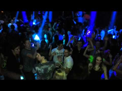 MAD CLUB  ARBOIS  "vous êtes des animaux "