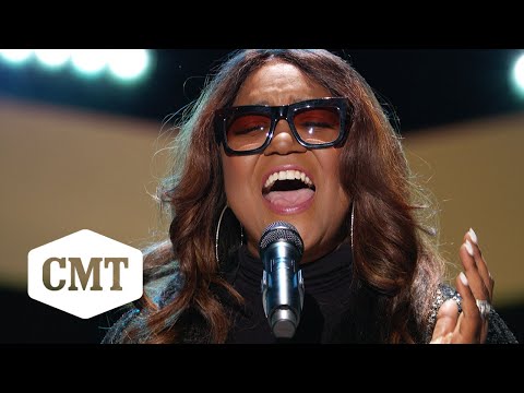 Wendy Moten Performs "I Still Believe In You" | CMT Giants: Vince Gill