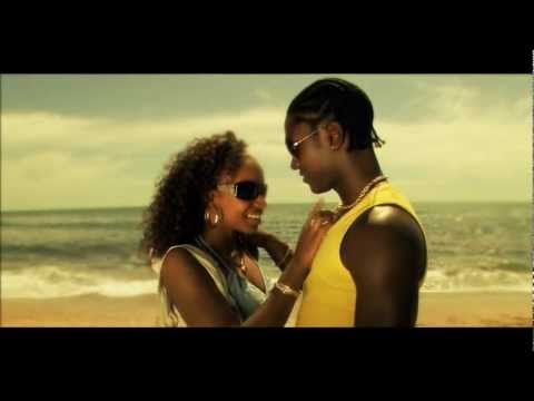 CLAVELY ( MACHO ) video clip officiel.mp4 DANCEHALL