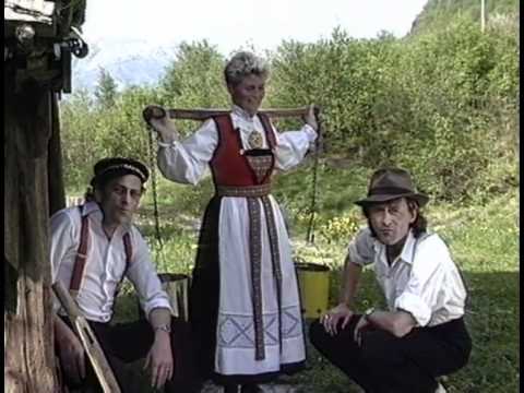 Busserulls: "Plukka plommer i Hardanger"