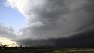 preview picture of video 'May 26 2014 - Multiple Supercells in Central Texas'