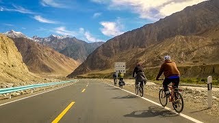 Cycling the Karakoram Highway, from Kashgar to the Pakistan border