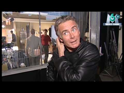 Extrait archives M6 Video Bank // Franck Dubosc - Grand Ecran - 2004