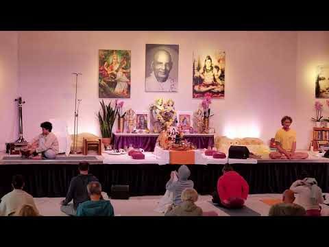 Shivaratri Yogastunde mit Rama - Yoga Vidya Live, 18.02.2023, 16:15 Uhr