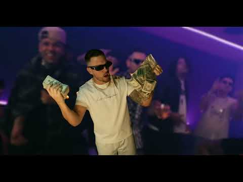 d-Mo - Fresh White Nikeys (Feat. Puru Greeny) (Music Video)