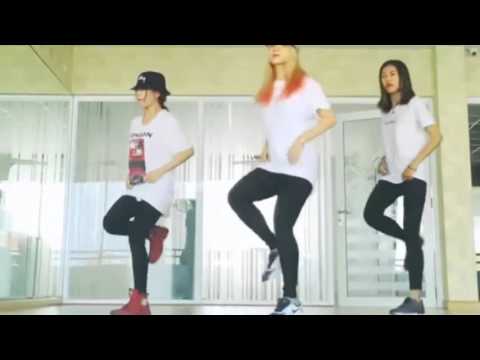 UntitledShuffle dance Hot girl / Seve - Tez Cadey