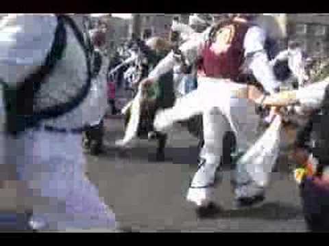 Mass Dance on the Leeds Morris Men tour 2008