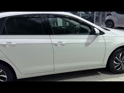 Volkswagen Polo LIFE 1.0 TSI - Image 2