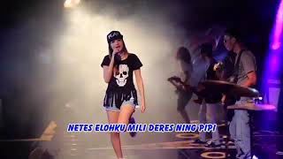 Download lagu Nella Kharisma Kelingan Mantan ( Video Music) mp3