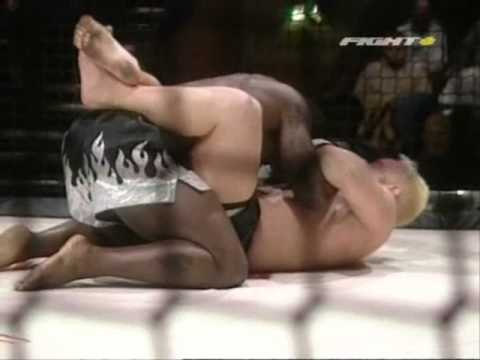Melvin Manhoef  vs. Matthias Riccio