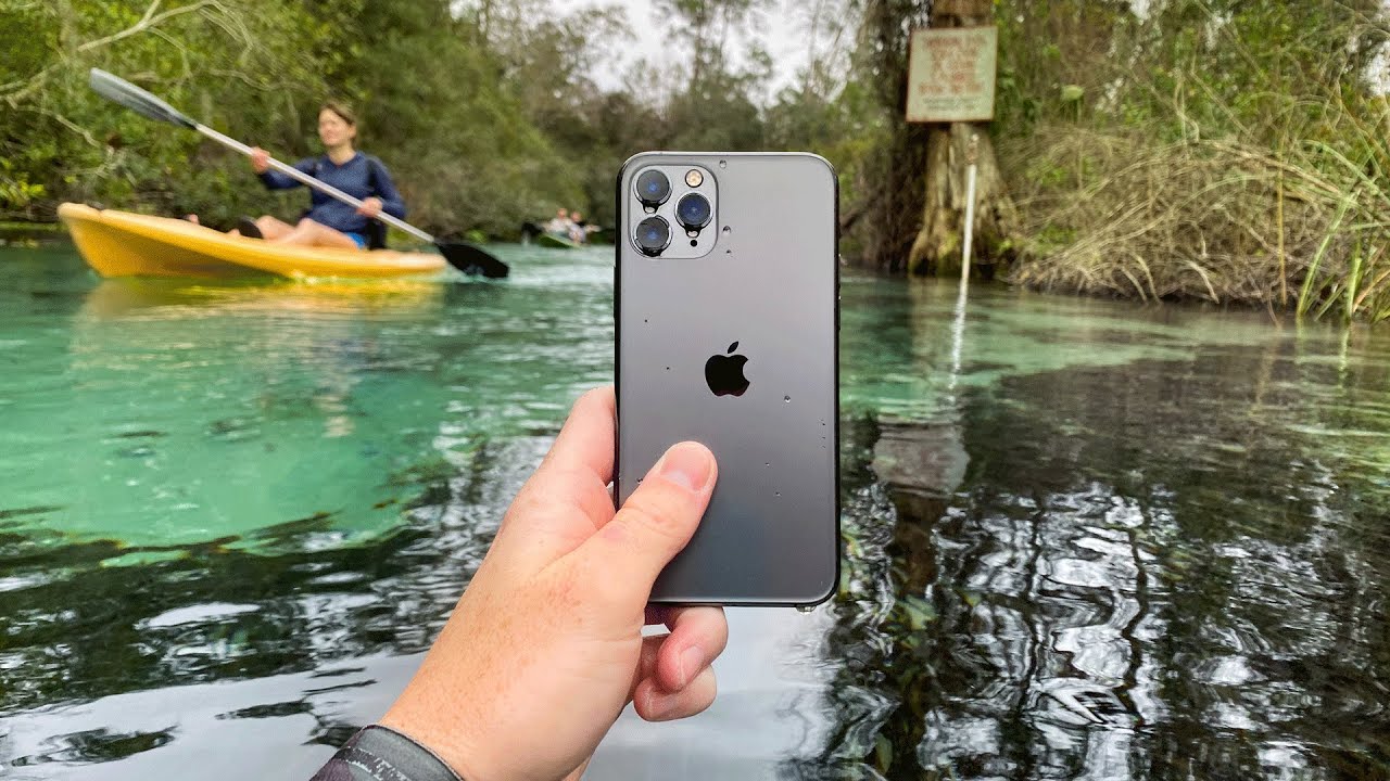 I Found a Lost iPhone 11 Pro Underwater That Was Still Working! (Returned Lost iPhone to Owner)