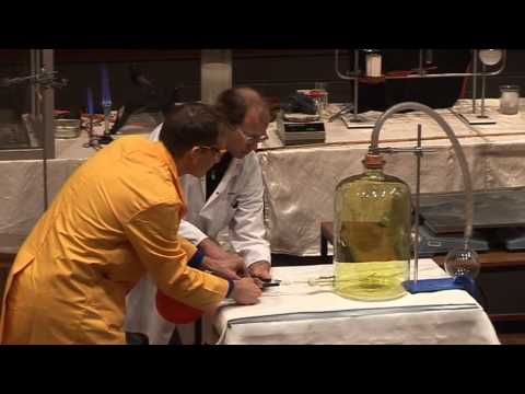 Fire and Flame  43 - Hydrogen Flame in Chlorine