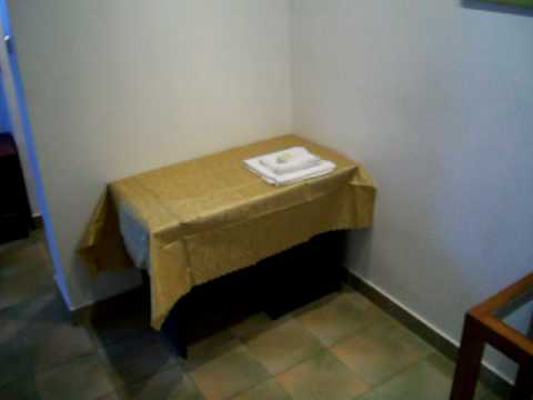 CAZARE BACAU regim hotelier apartament 3 camere ultracentral. TELEF. 0768737424