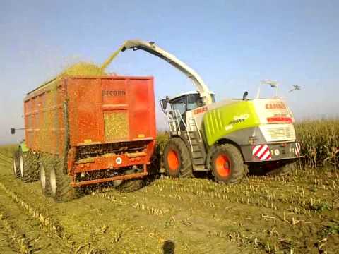 Landbouwwerken Vereecke Hooglede, Maïs hakselen 2011