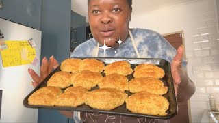 BAKE WITH ME| SCONES | HOW TO BAKE SOFT AND TASTY SCONES |SOUTH AFRICAN YOUTUBER #sconesrecipe