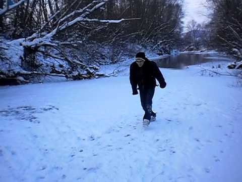 fuga pe gheta Tihau- Almas:)).AVI