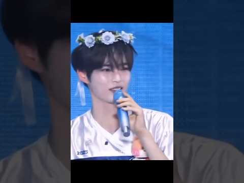 please don't cry LEADER 🤍🥺#kpop #zerobaseone #sunghanbin #hanbin #fancon #blueparadise #hanyujin