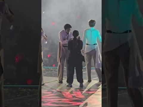 Well, now we know how tall he really is #sunghoon #jake #jay #niki #heesung #jungwon #sunoo #enhypen