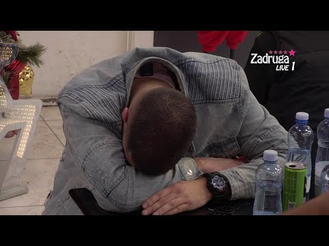 Zadruga 5 - Dejan se rastavlja sa dušom zbog čestitke porodice, zadrugari plaču - 30.12.2021.