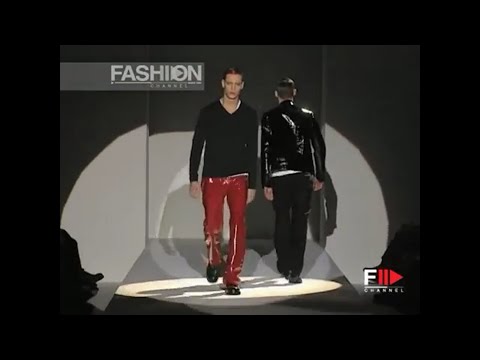 Gucci menswear fall-winter 1999-2000 part 1