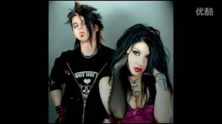 Helalyn Flowers - White Me in Black Me Out (Areal Kollen Remix)