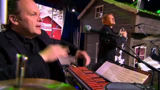 Love on the run   Oscar Zia