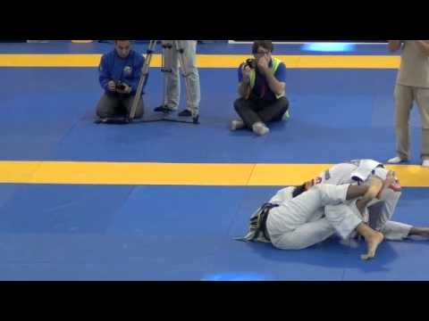 European Open 2012 - Light Final - Roberto Satoshi Souza vs. JT Torres