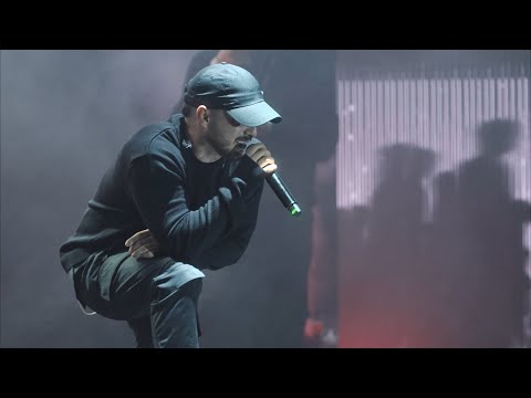 Ati242 - Her Nerdeysen (Live at KüçükÇiftlik Park)