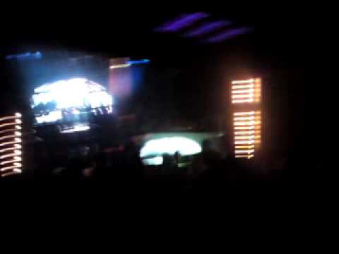 MIX HELL vs Joyce Muniz live @ Flex Vienna: Pola Riot: Austria, Vienna 03.04.2010