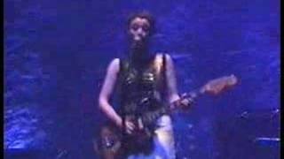 Carmen Consoli - Gamine Impertinente (live in Paris, 2001)