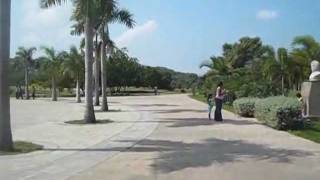 preview picture of video 'Visita y Recorrido a la Playa, Plazas y Parques de Puerto La Cruz Venezuela'