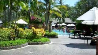 preview picture of video 'Vacation 2011 - A swimming pool in the Melia Bali Hotel #1'