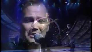 Steve Wariner - Two Teardrops - LIVE at the ACM Awards in 1998
