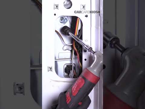 ProMaster Tail Light Housing Replacement in 60 Seconds!