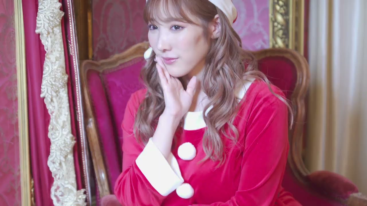 ふっわふっわサンタワンピース KA0273RE　モデル：小宵こなん